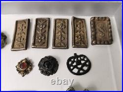 A set of Chinese archaic silver/metal mount and earrings (26) 8-12century